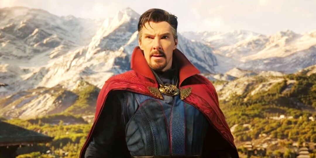 En bild av Doctor Strange som ser orolig ut i Multiverse of Madness