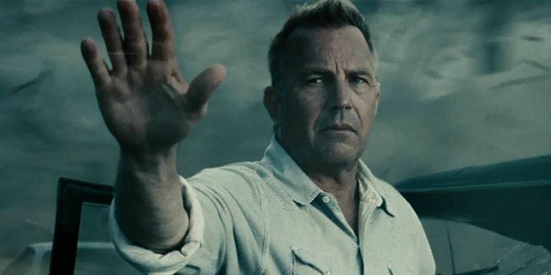 Jonathan Kent mengorbankan hidupnya untuk Clark di Man of Steel