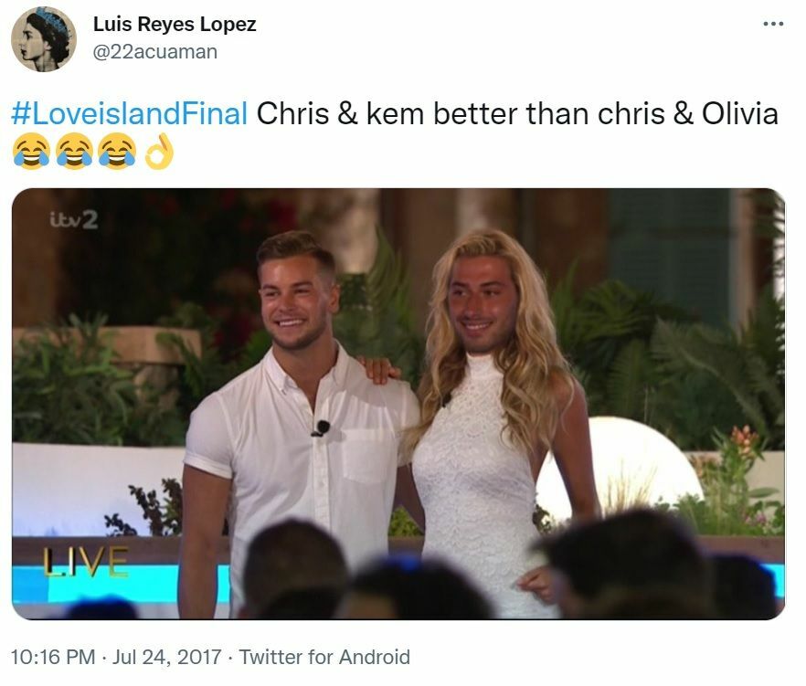 chris et olivia avec le visage de kem édité 