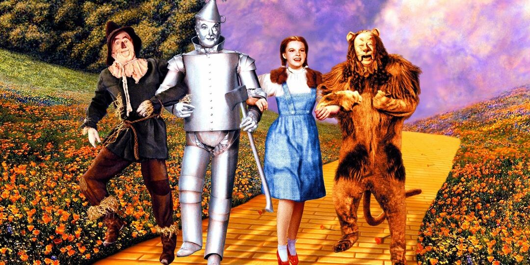 โดโรธีและเพื่อนๆ ของเธอเดินไปตามถนนอิฐสีเหลืองใน The Wizard of Oz